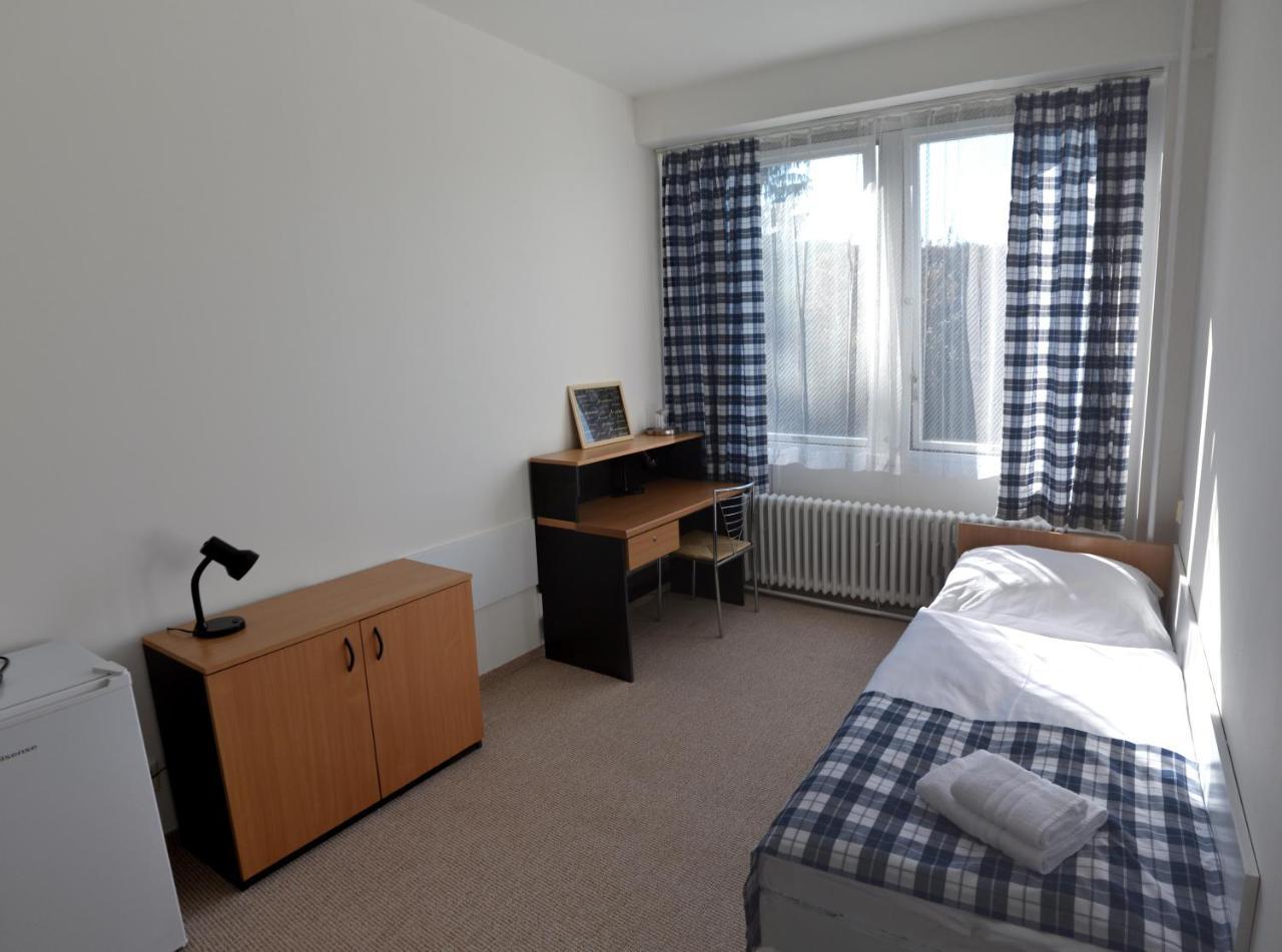 Hotel Hlaska Zlenice Room photo