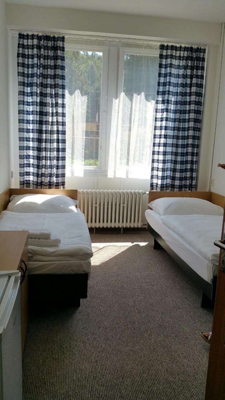 Hotel Hlaska Zlenice Room photo